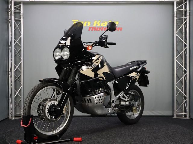 honda - xrv-750-africa-twin