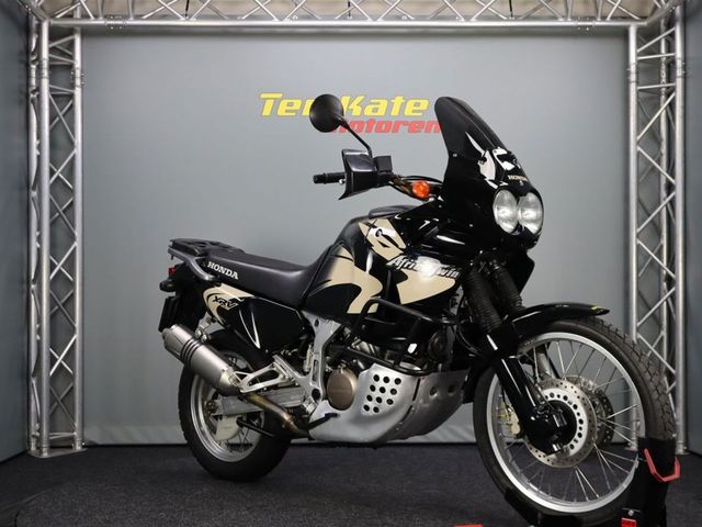 honda - xrv-750-africa-twin