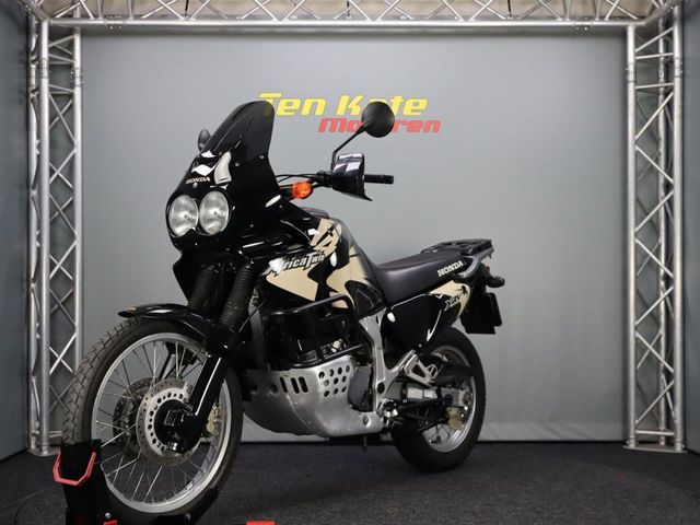 honda - xrv-750-africa-twin
