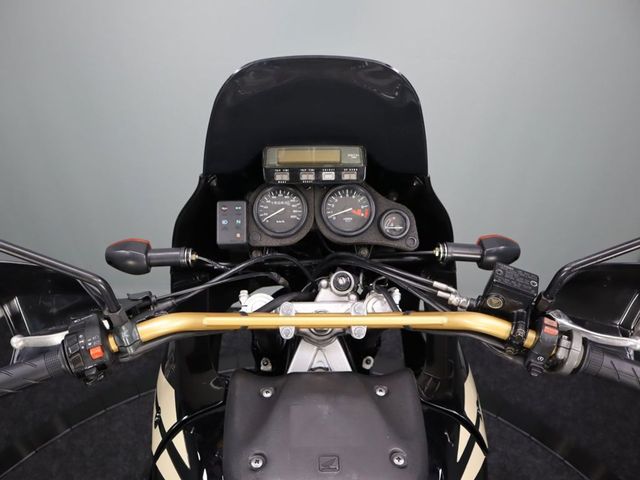 honda - xrv-750-africa-twin