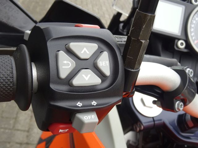 ktm - 1050-adventure