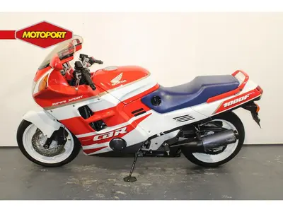 HONDA CBR 1000 F – foto 3
