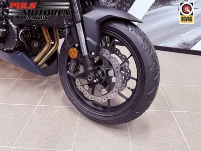 HONDA CB 750 HORNET E-CLUTCH – foto 4