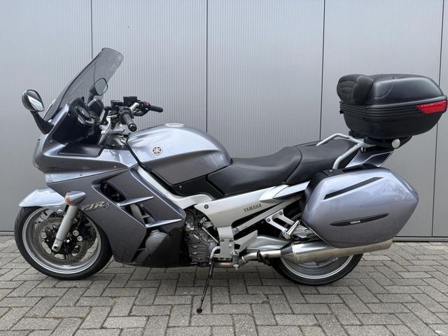 yamaha - fjr-1300