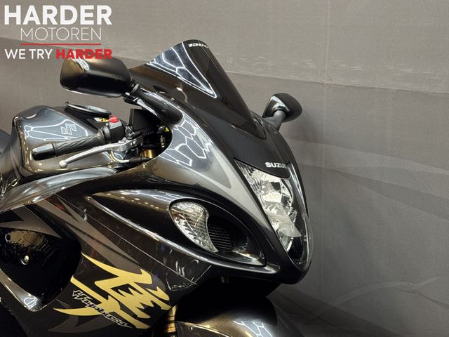 suzuki - gsx-r-1300-hayabusa