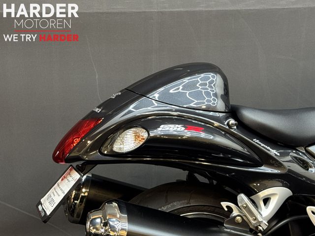 suzuki - gsx-r-1300-hayabusa