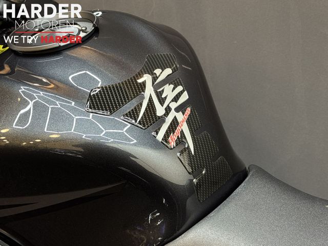 suzuki - gsx-r-1300-hayabusa