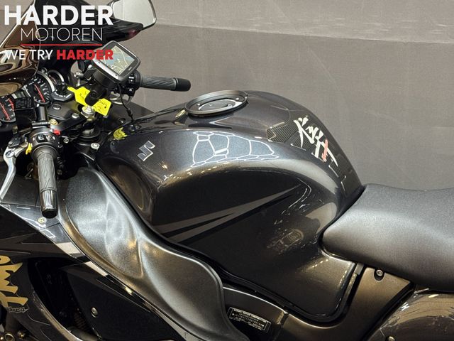 suzuki - gsx-r-1300-hayabusa