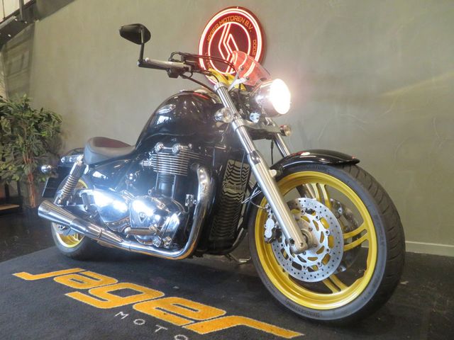 triumph - thunderbird