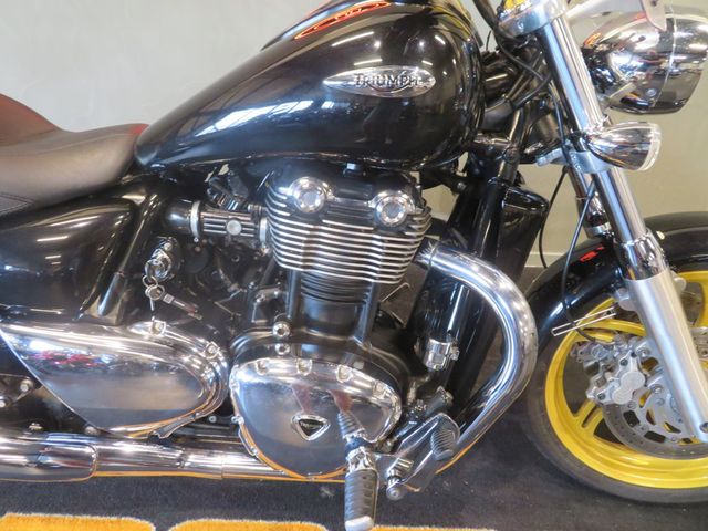 triumph - thunderbird
