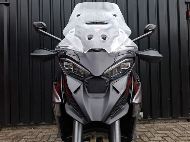 ducati - multistrada-v4-s