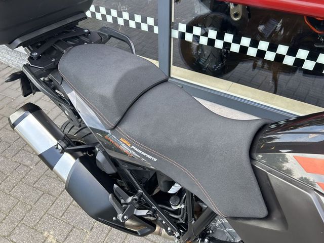 ktm - 1290-super-adventure-s