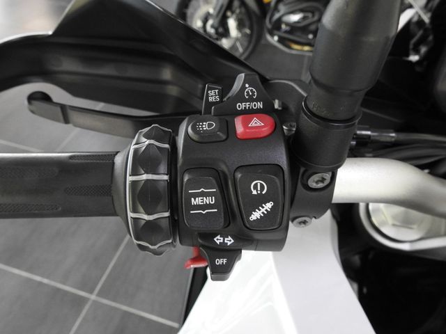 bmw - f-900-xr