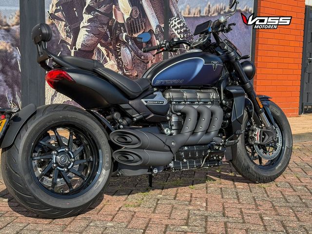 triumph - rocket-3-storm-gt
