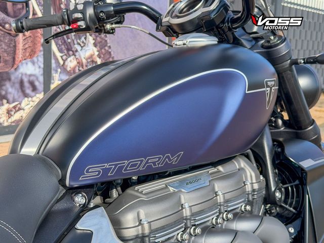 triumph - rocket-3-storm-gt