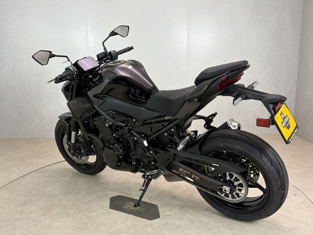 kawasaki - z900