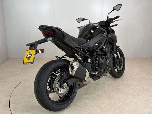 kawasaki - z900