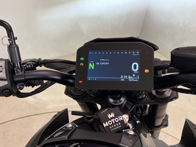 kawasaki - z900