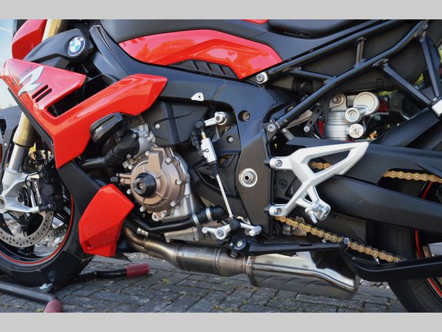bmw - s-1000-r