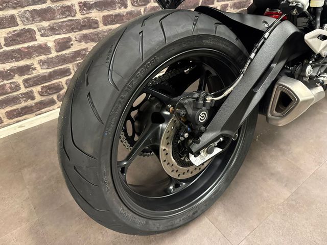 triumph - street-triple-r