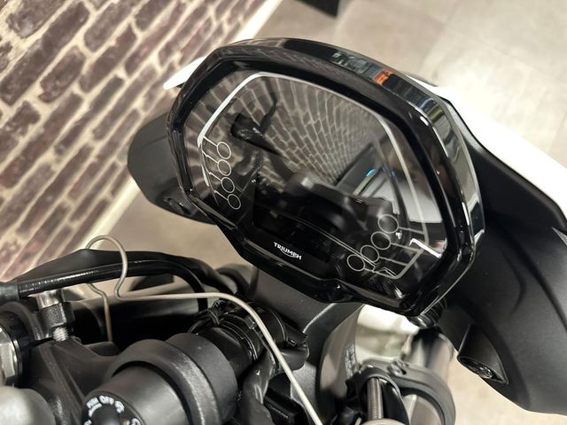 triumph - street-triple-r