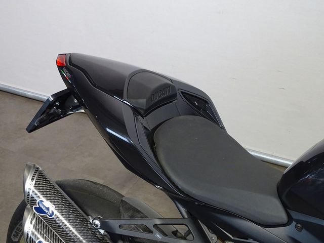 ducati - streetfighter--s-1098