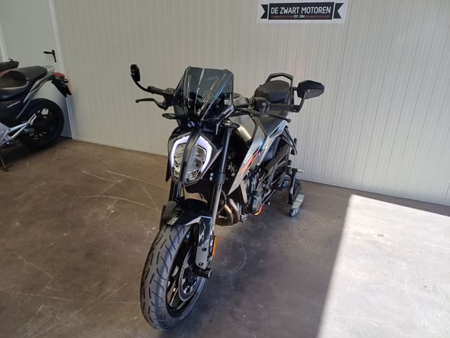 ktm - 790-duke