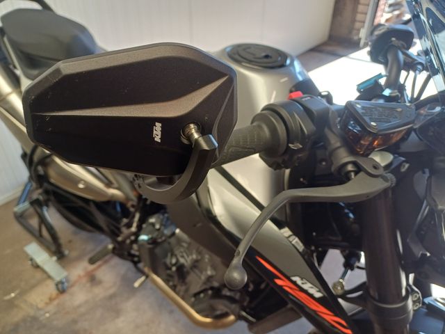 ktm - 790-duke