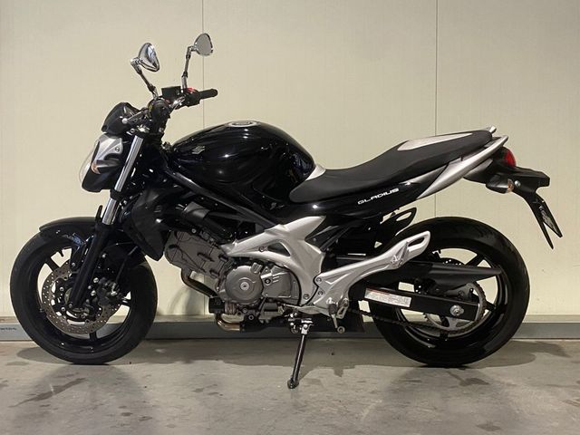 suzuki - gladius-abs