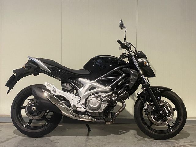 suzuki - gladius-abs