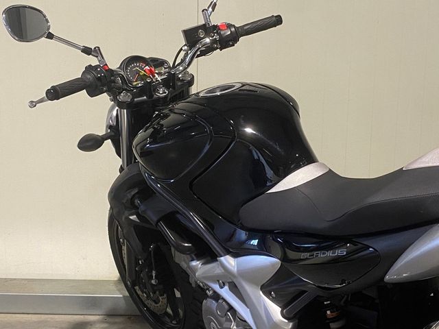 suzuki - gladius-abs