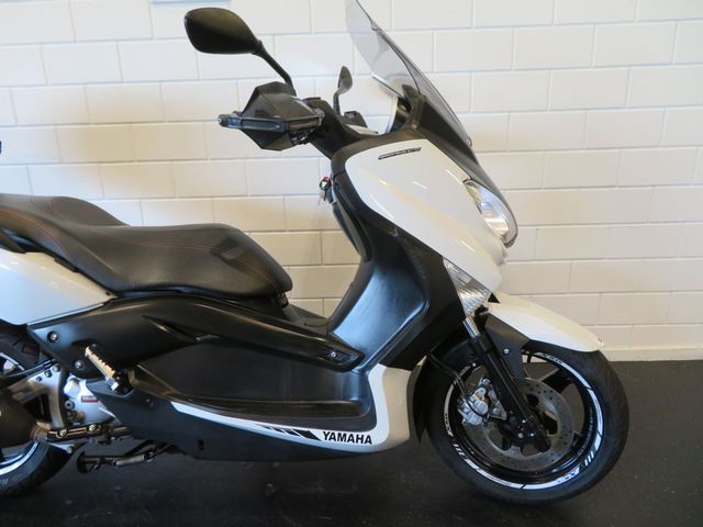 yamaha - x-max-250-abs