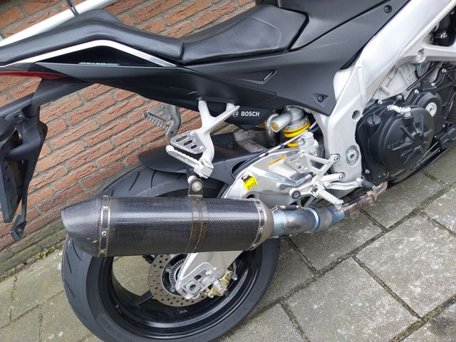 aprilia - tuono-v4-r-aprc