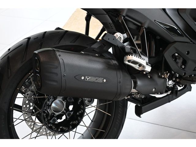 bmw - r-1300-gs