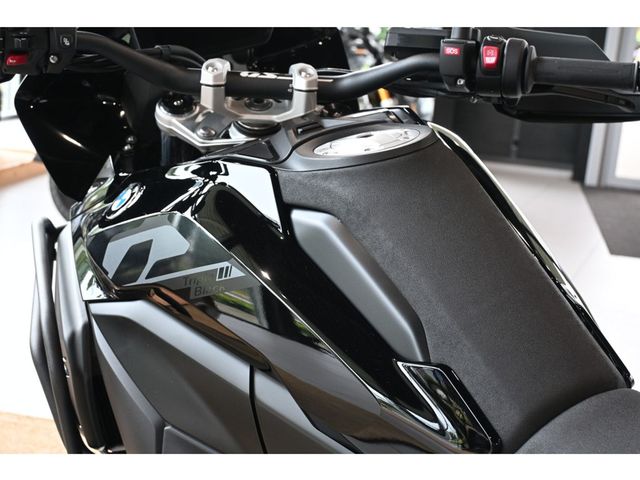 bmw - r-1300-gs