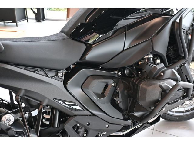 bmw - r-1300-gs