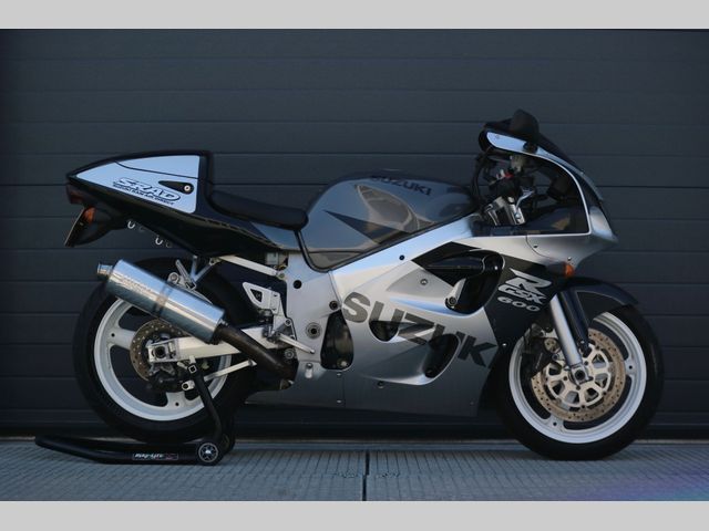 suzuki - gsx-r-600
