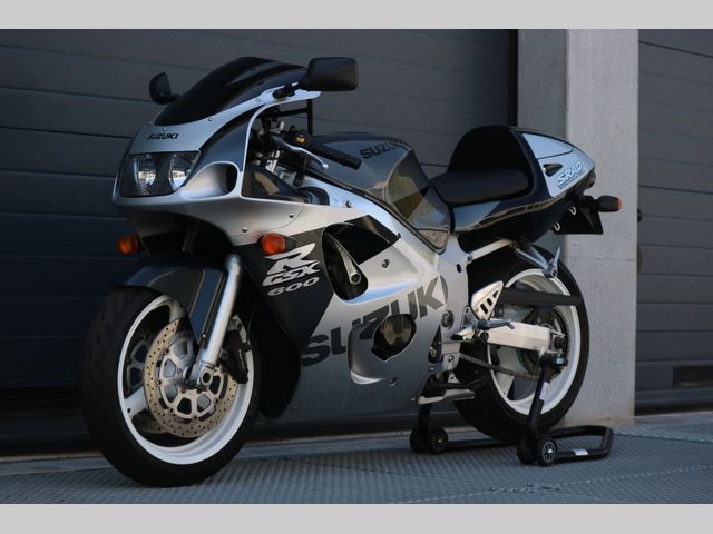 suzuki - gsx-r-600