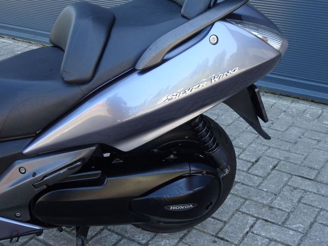 honda - fjs-400-silverwing