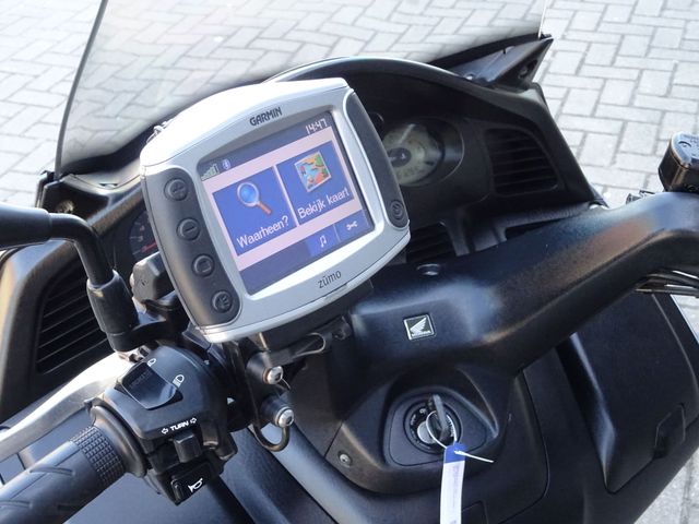 honda - fjs-400-silverwing