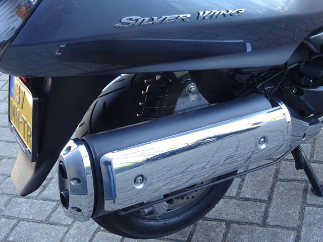 honda - fjs-400-silverwing