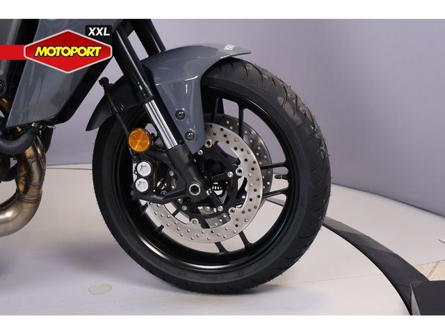 yamaha - tracer-9