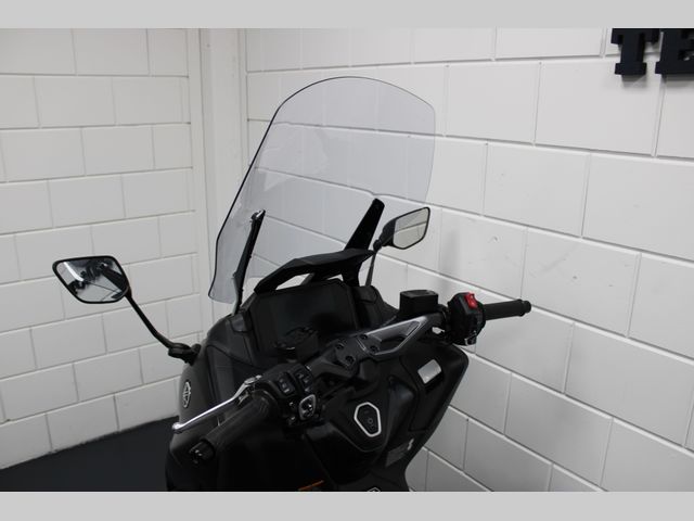 yamaha - tmax-560