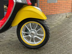 Vespa Primavera 125 ABS Mickey Mouse (Nieuw 0 km) 2025 nieuw – foto 18 van 19
