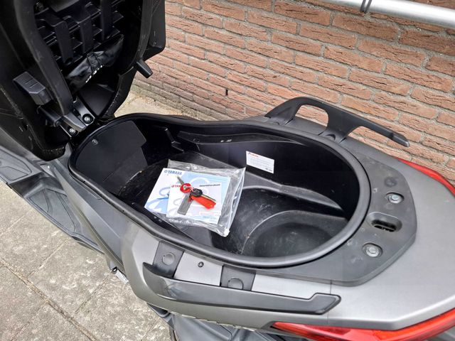 yamaha - x-max-400-abs