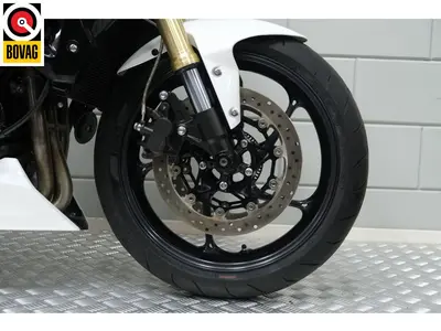 TRIUMPH STREET TRIPLE ABS – foto 2