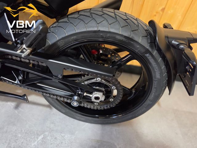 husqvarna - svartpilen-701