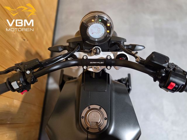 husqvarna - svartpilen-701