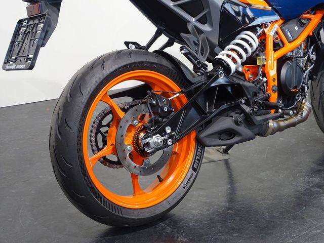 ktm - 390-duke