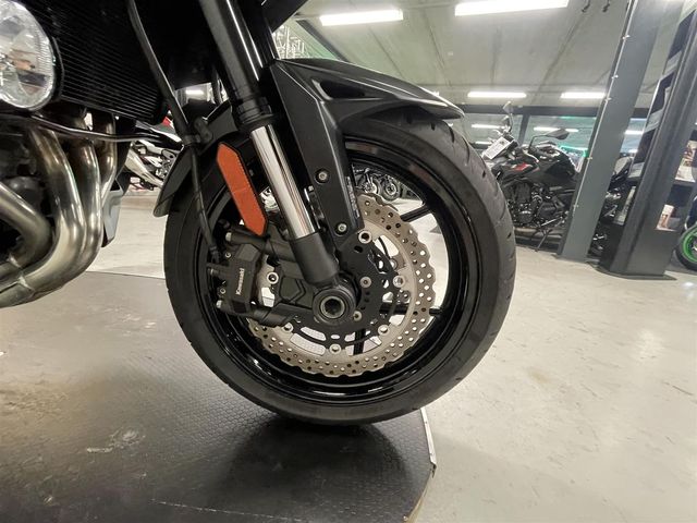 kawasaki - versys-1000-s-grand-tourer